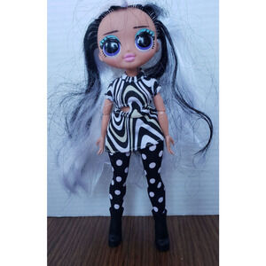 LOL Surprise Dolls OMG LIGHTS GROOVY BABE Black White Hair MGA Doll 9”